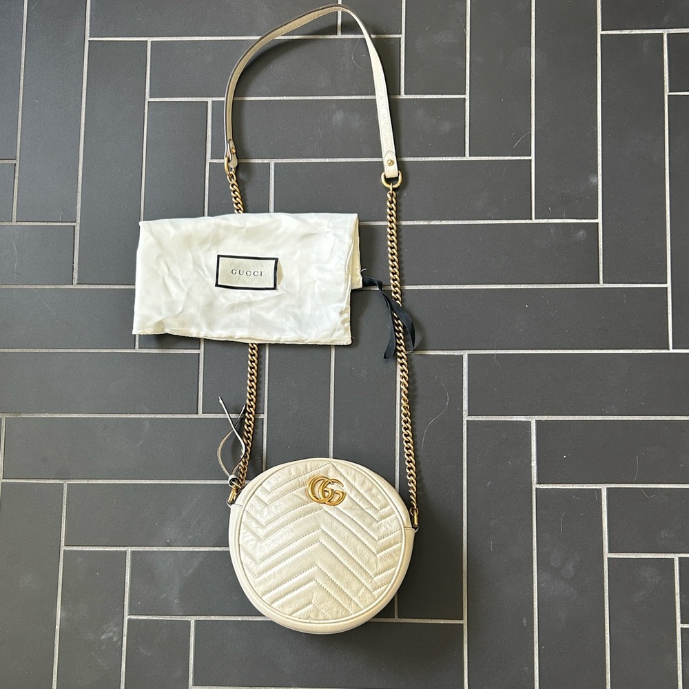 GUCCI MARMONT MINI ROUND BAG